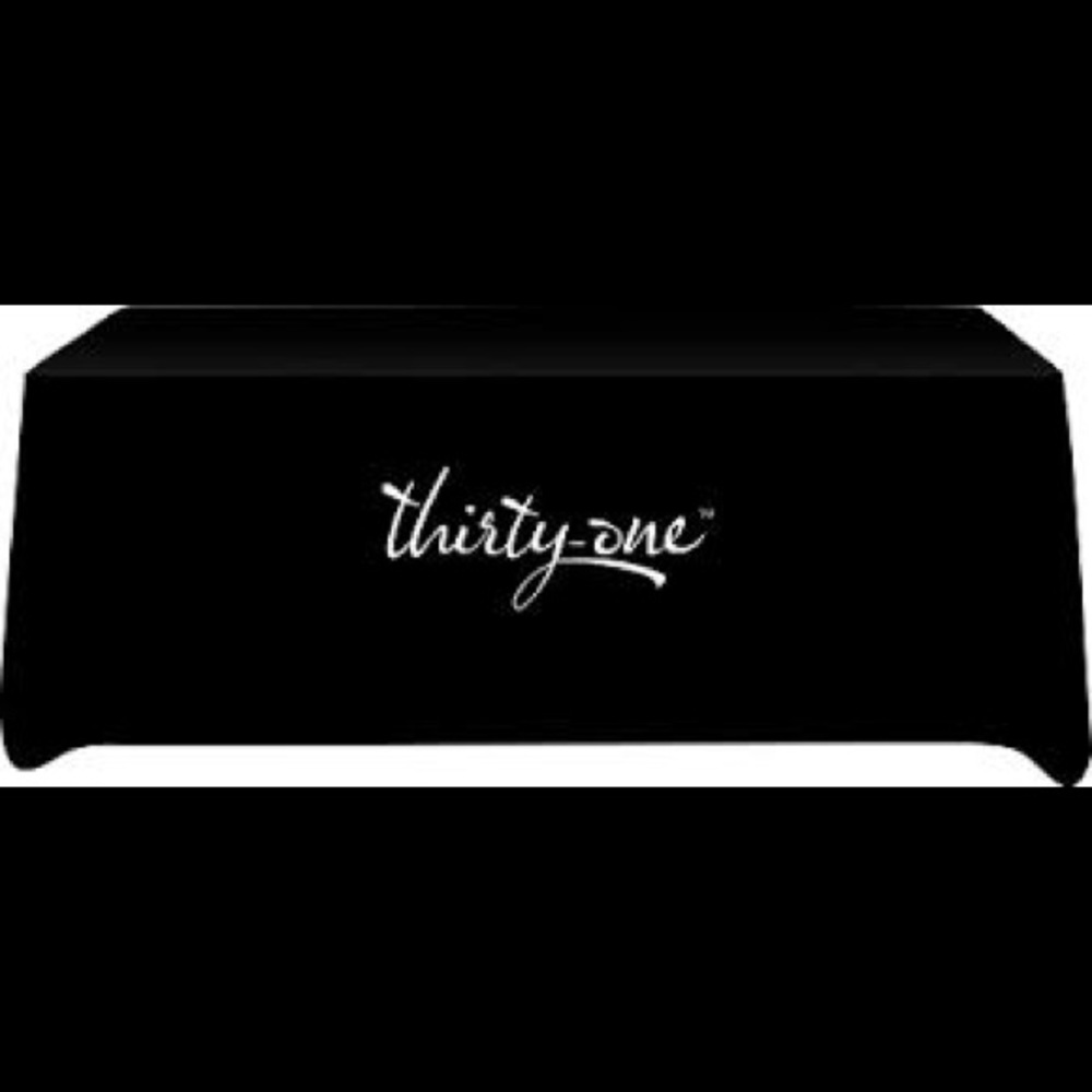 Thirty One Table Cloth